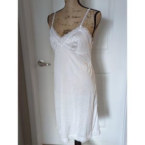 Vanity Fair Nightgown